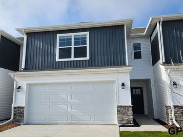 7303 S 204th Avenue, Gretna, NE 68028