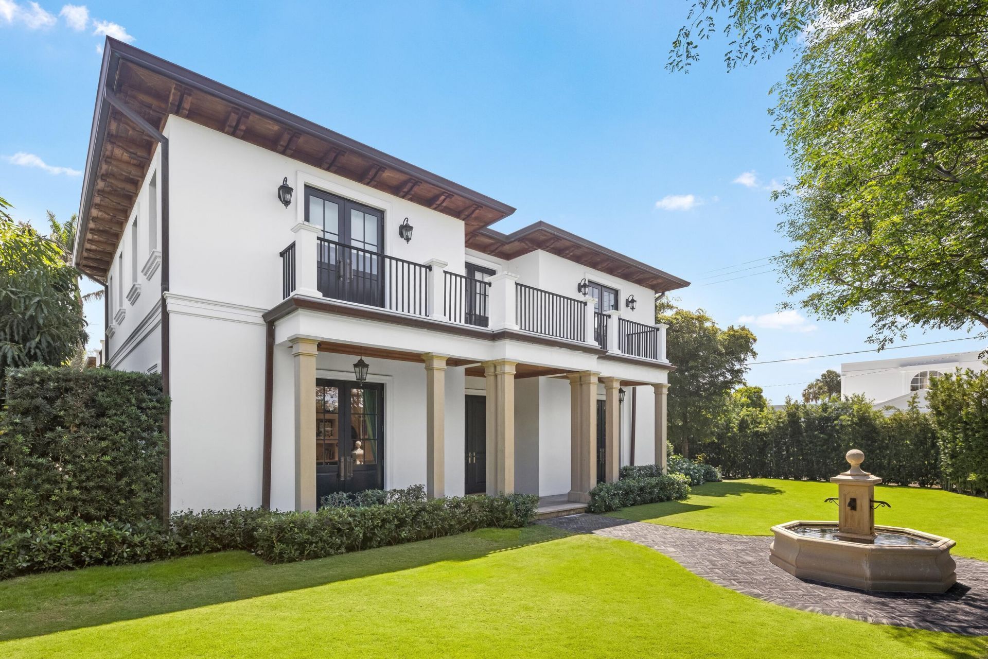 1053 N Lake Way, Palm Beach, FL 33480 Photo