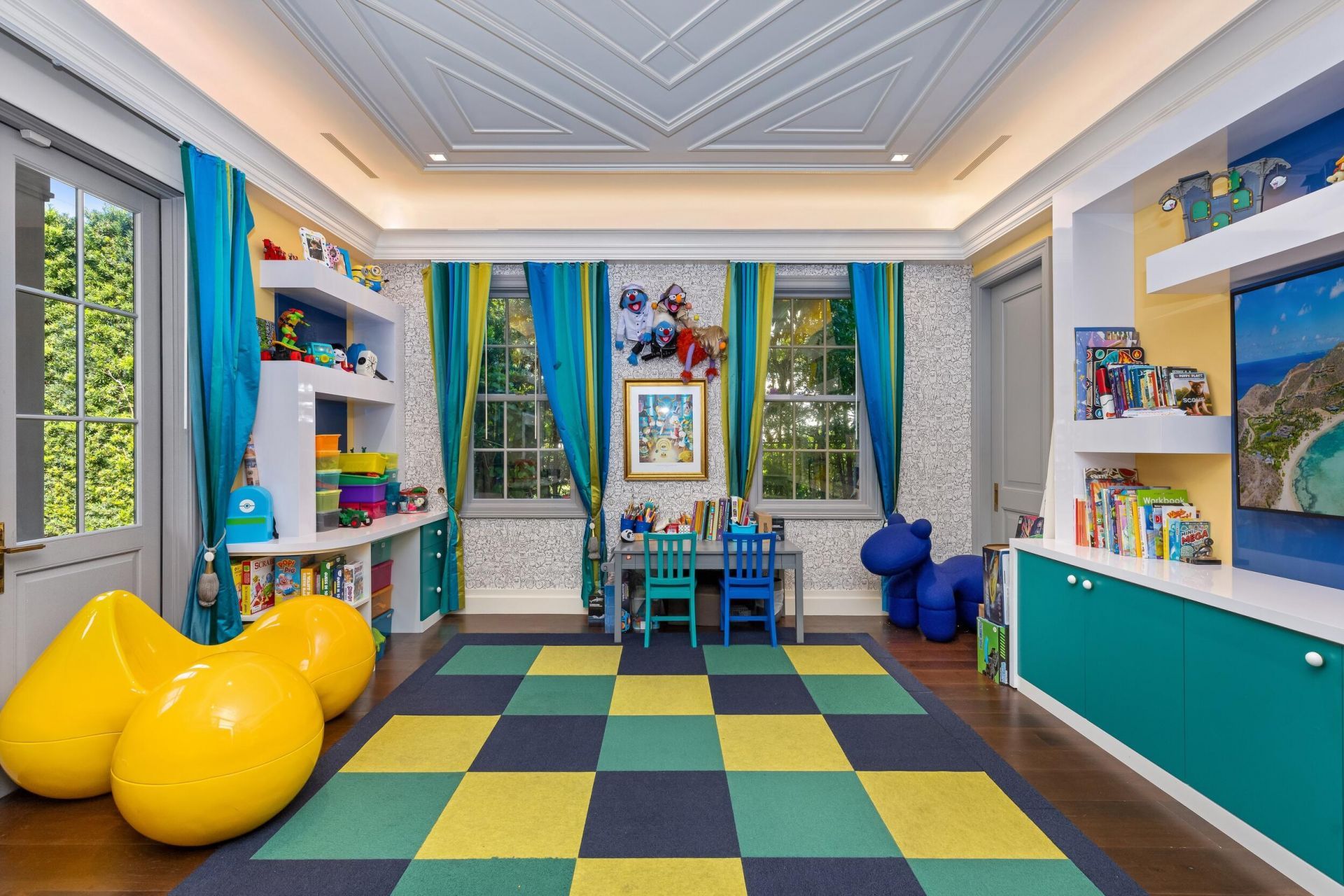 1053 N Lake Way, Palm Beach, FL 33480 Photo