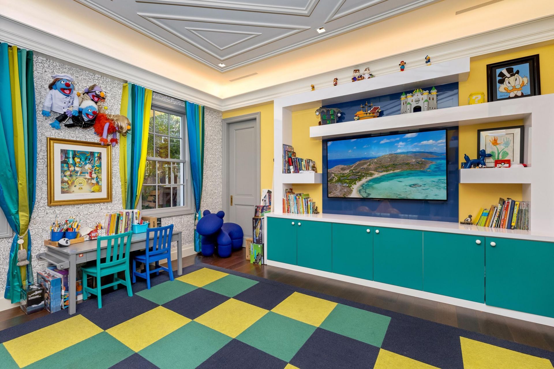 1053 N Lake Way, Palm Beach, FL 33480 Photo