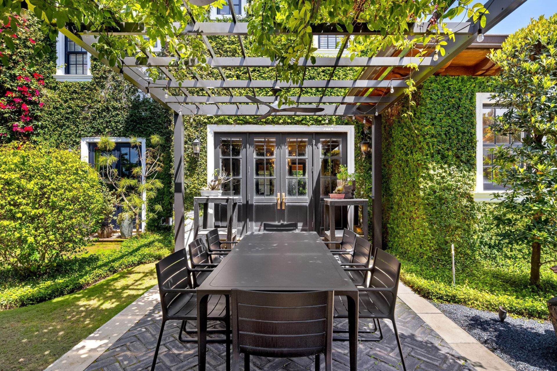 1053 N Lake Way, Palm Beach, FL 33480 Photo