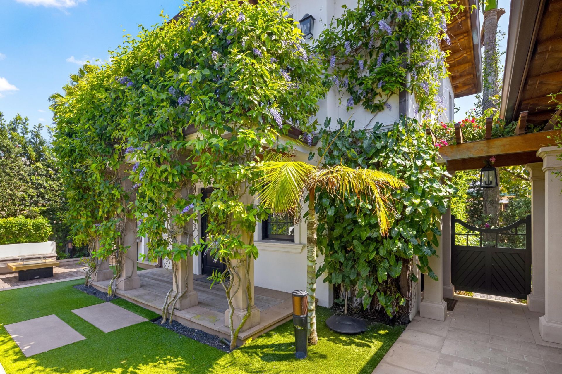 1053 N Lake Way, Palm Beach, FL 33480 Photo