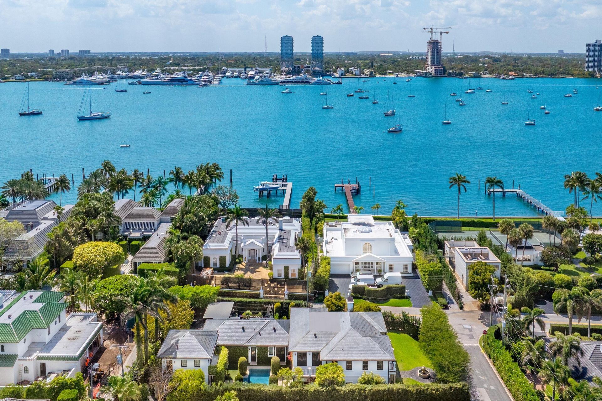 1053 N Lake Way, Palm Beach, FL 33480 Photo