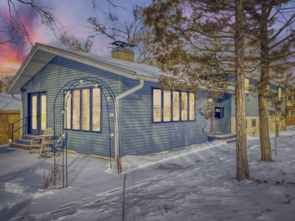 1747 Ford Parkway, Saint Paul, MN 55116