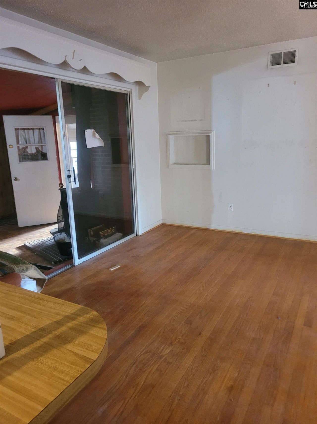 1834 Springfield Photo 12