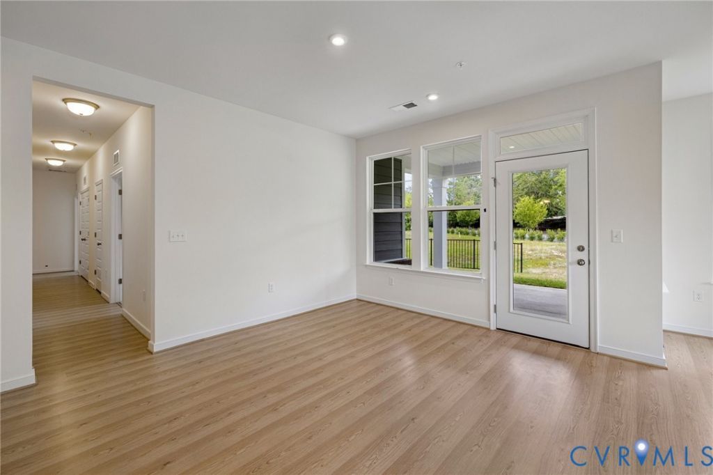 5313 Twisting Vine Lane Glen Allen, VA 23059