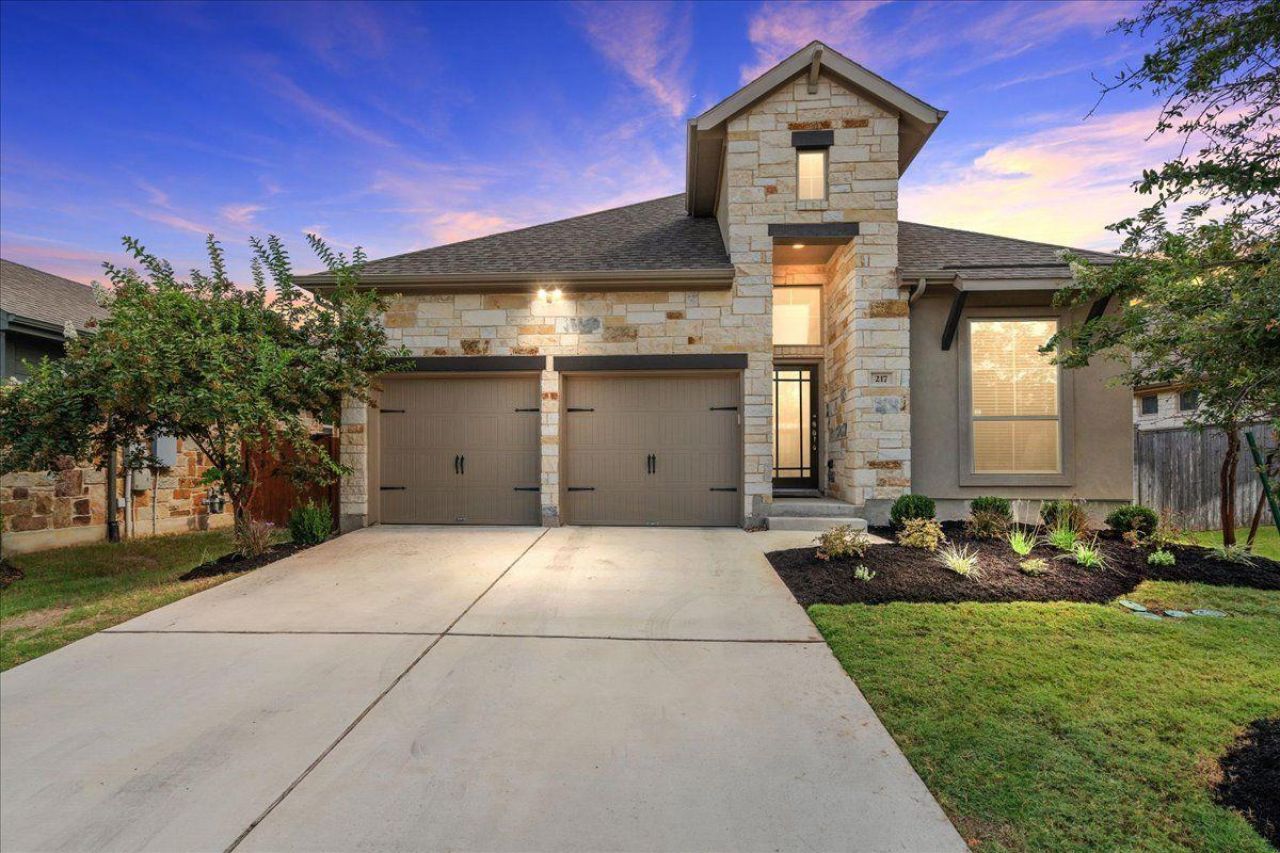 217 Cherokee Rose Cir, Georgetown, TX 78626 Main Photo