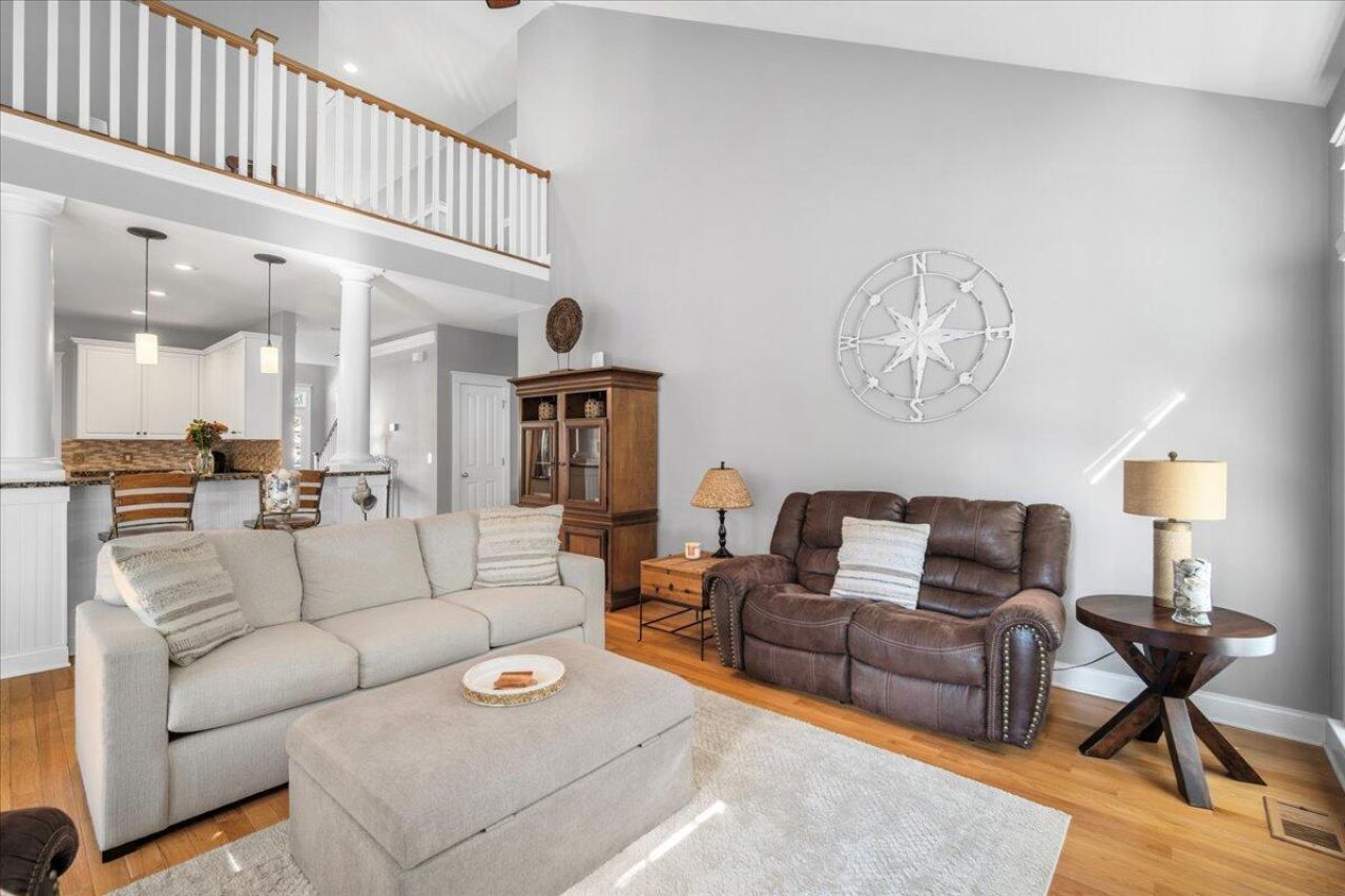 217 Carolinian Drive Photo 14