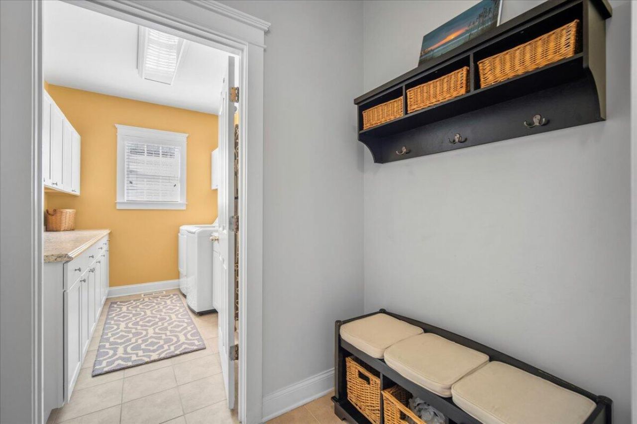 217 Carolinian Drive Photo 18