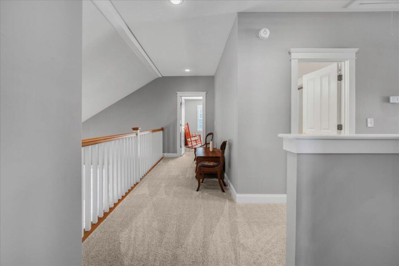 217 Carolinian Drive Photo 26