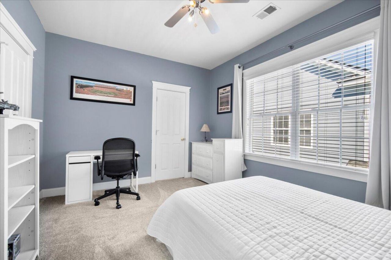 217 Carolinian Drive Photo 30