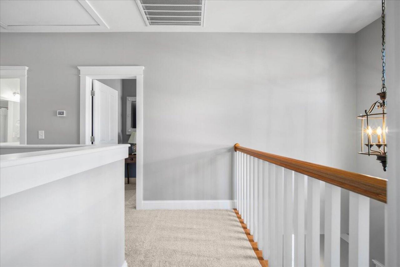 217 Carolinian Drive Photo 32