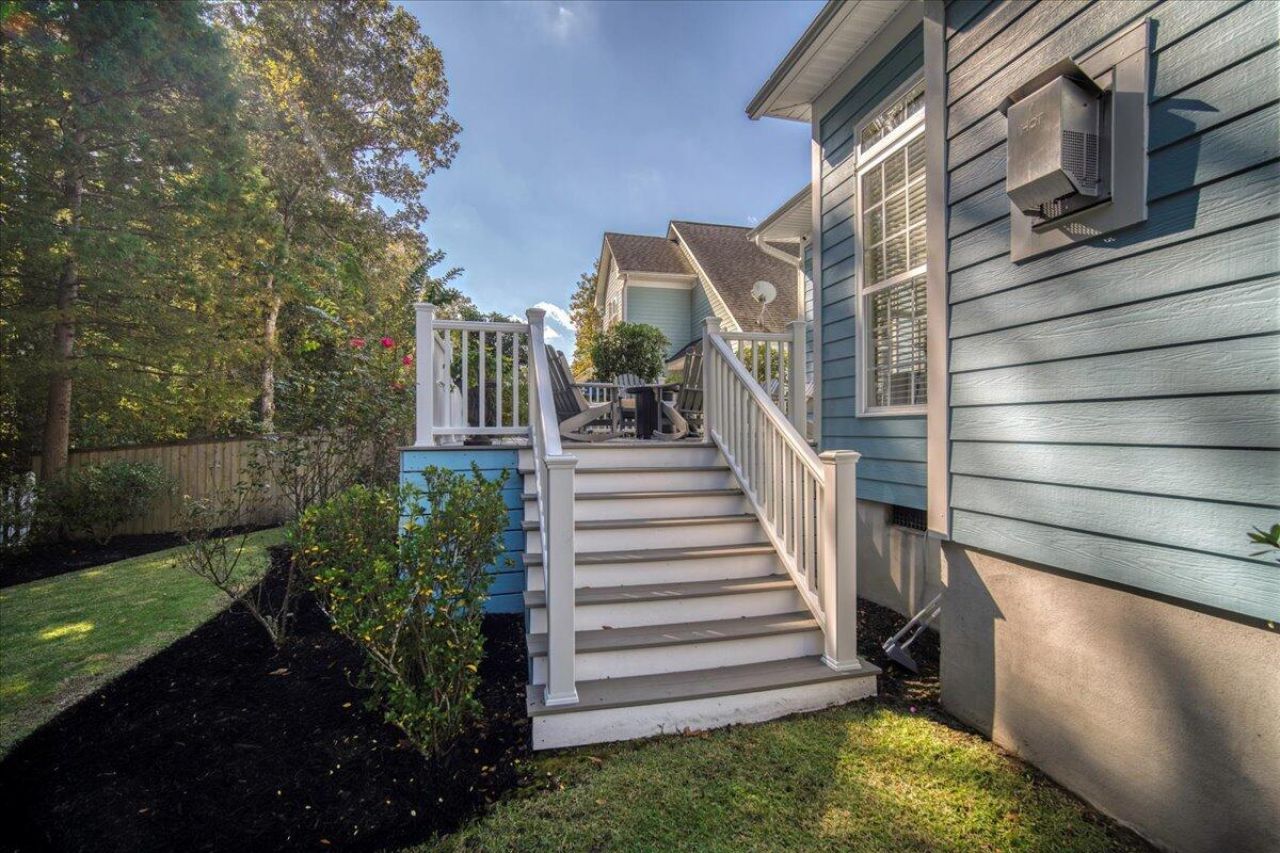 217 Carolinian Drive Photo 37