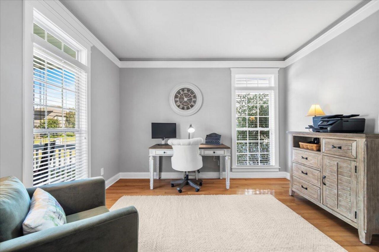 217 Carolinian Drive Photo 4