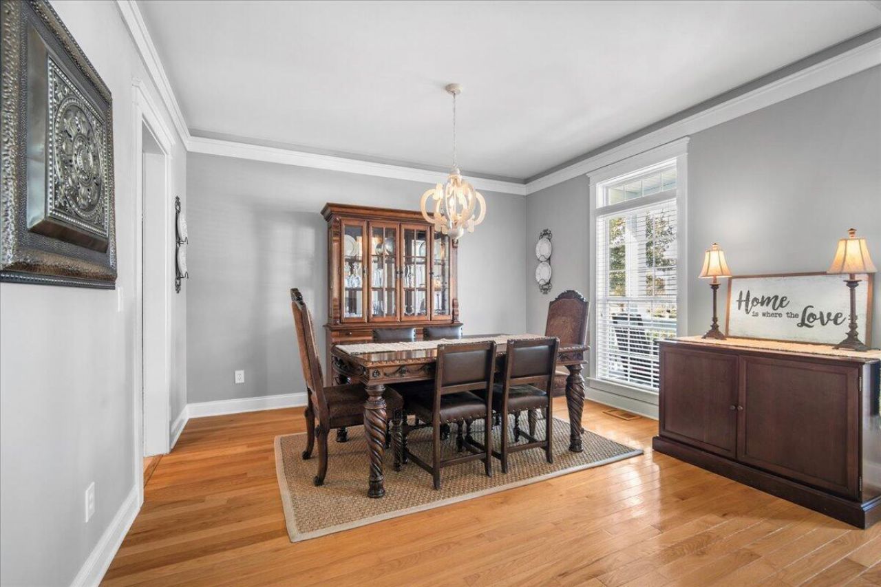 217 Carolinian Drive Photo 7