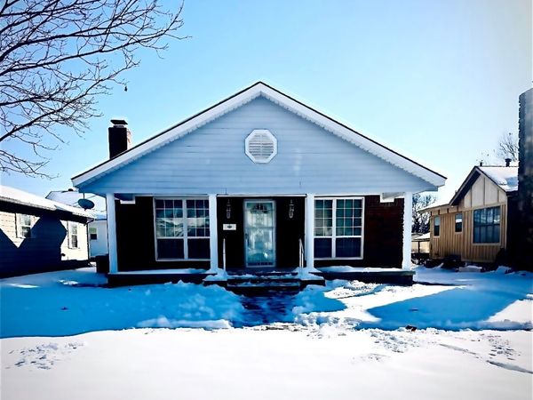 803 W Moore Street, Henryetta, OK 74437