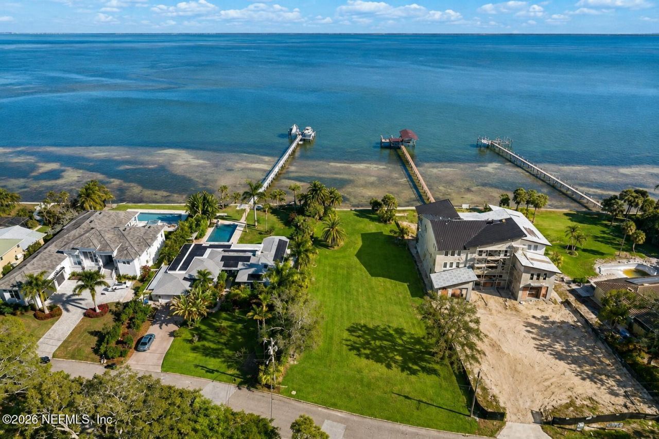 6100 Bahama Shores Drive S, Saint Petersburg, FL 33705 Photo