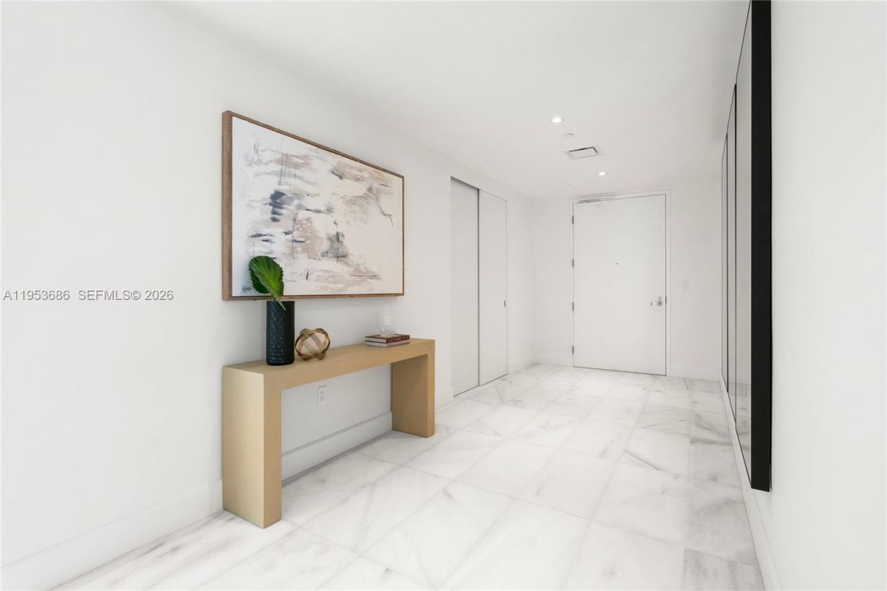 700 NE 26th Ter , Unit 4903, Miami, FL 33137 Photo