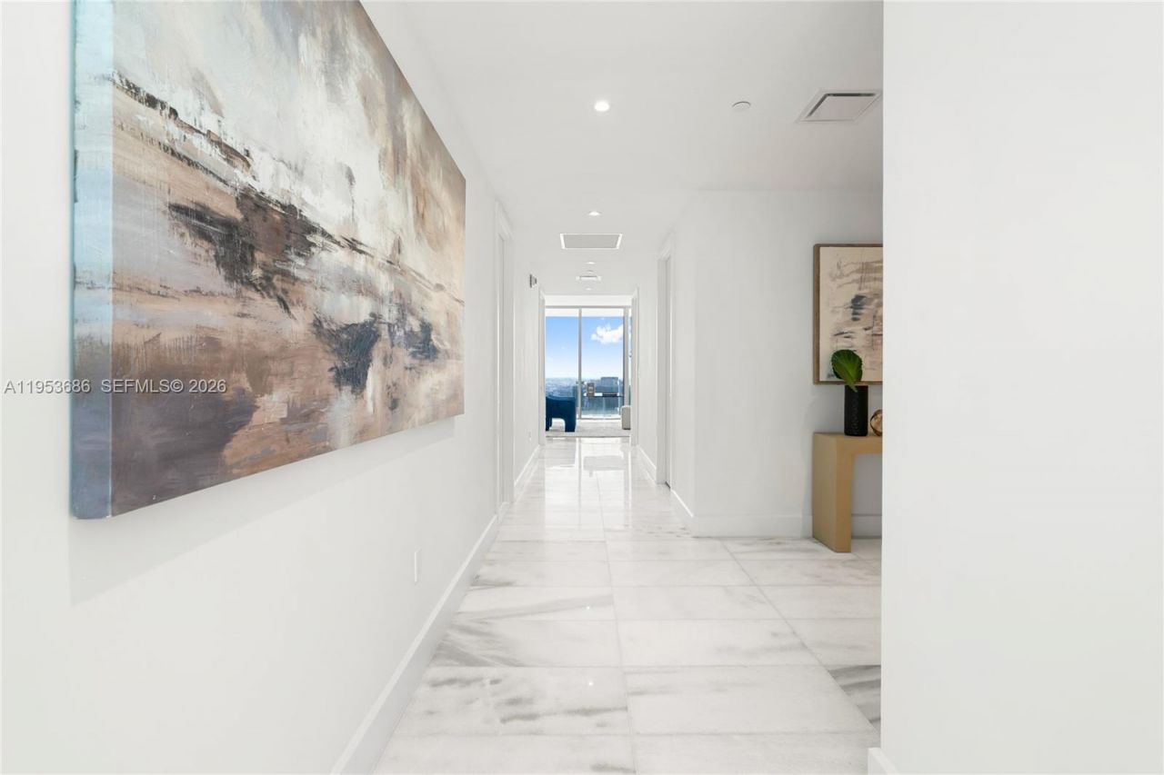 700 NE 26th Ter , Unit 4903, Miami, FL 33137 Photo