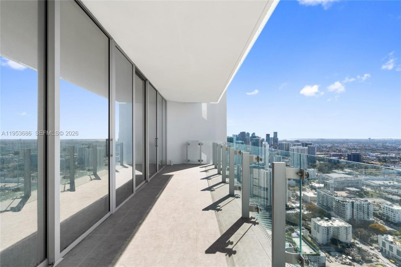 700 NE 26th Ter , Unit 4903, Miami, FL 33137 Photo