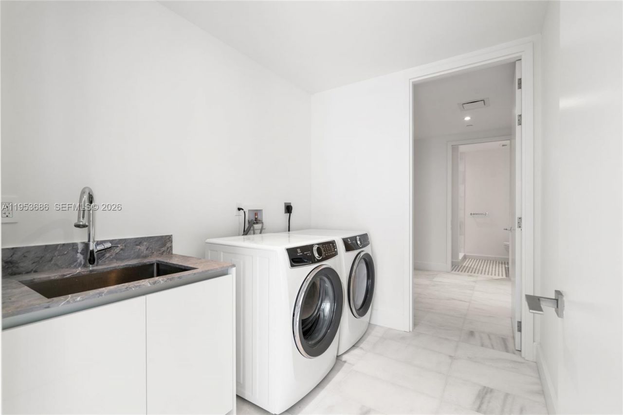 700 NE 26th Ter , Unit 4903, Miami, FL 33137 Photo