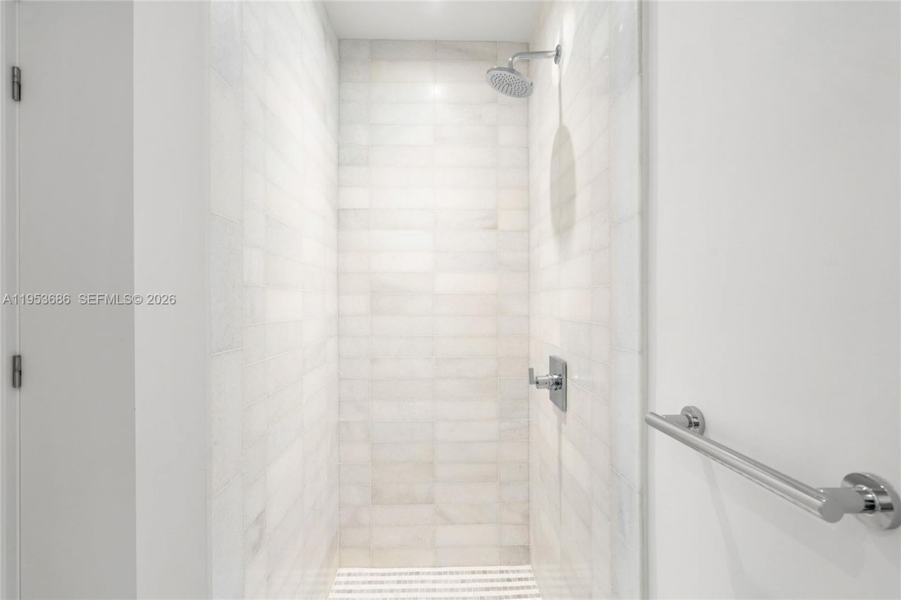 700 NE 26th Ter , Unit 4903, Miami, FL 33137 Photo