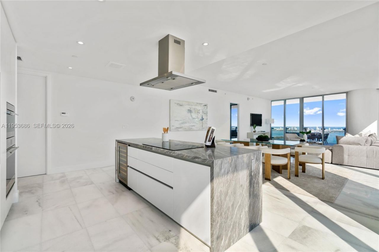 700 NE 26th Ter , Unit 4903, Miami, FL 33137 Photo