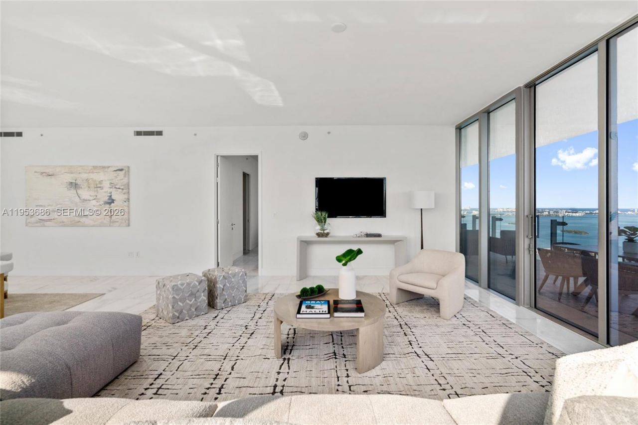 700 NE 26th Ter , Unit 4903, Miami, FL 33137 Photo