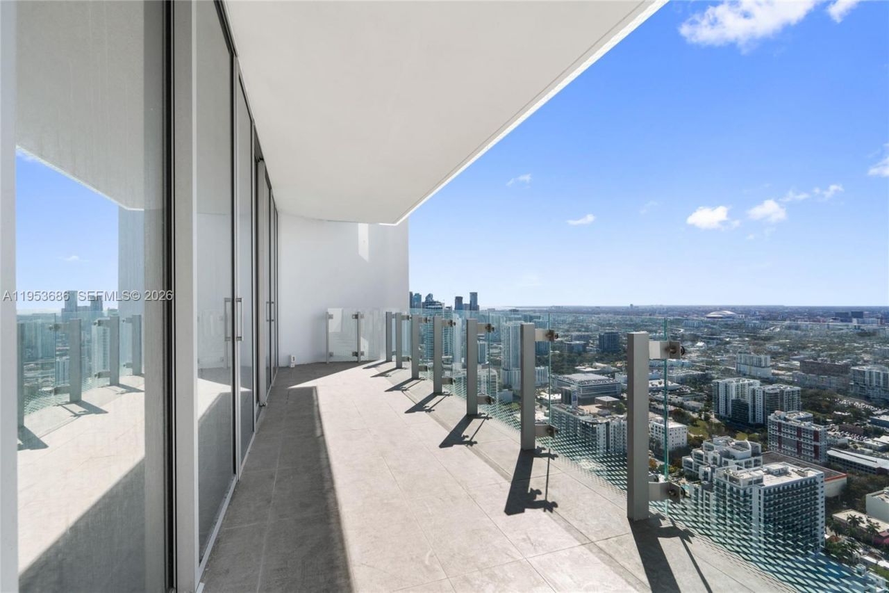 700 NE 26th Ter , Unit 4903, Miami, FL 33137 Photo