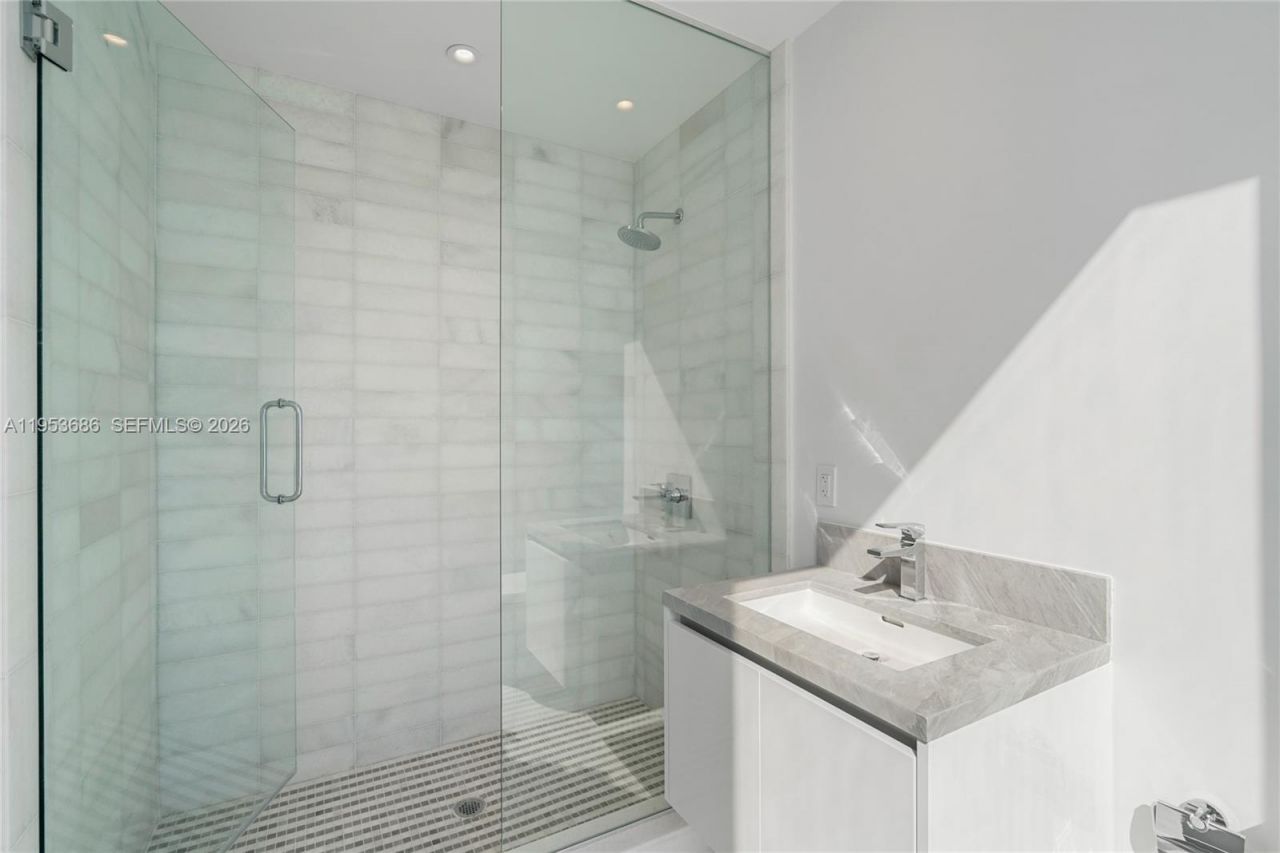 700 NE 26th Ter , Unit 4903, Miami, FL 33137 Photo