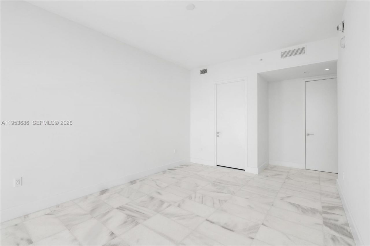 700 NE 26th Ter , Unit 4903, Miami, FL 33137 Photo