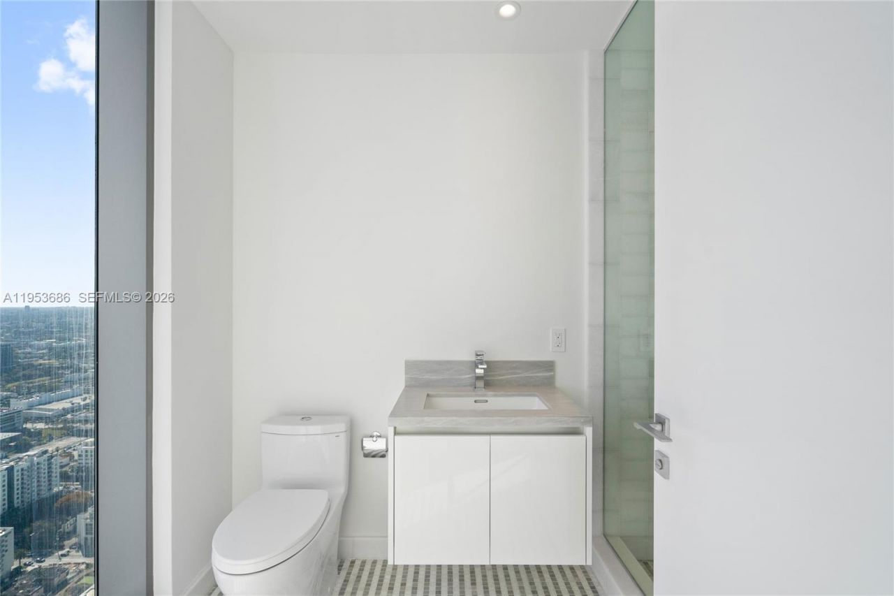 700 NE 26th Ter , Unit 4903, Miami, FL 33137 Photo