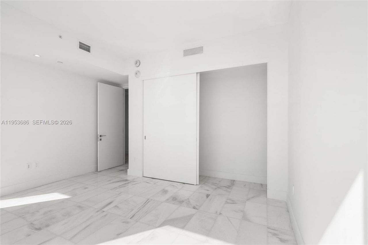 700 NE 26th Ter , Unit 4903, Miami, FL 33137 Photo