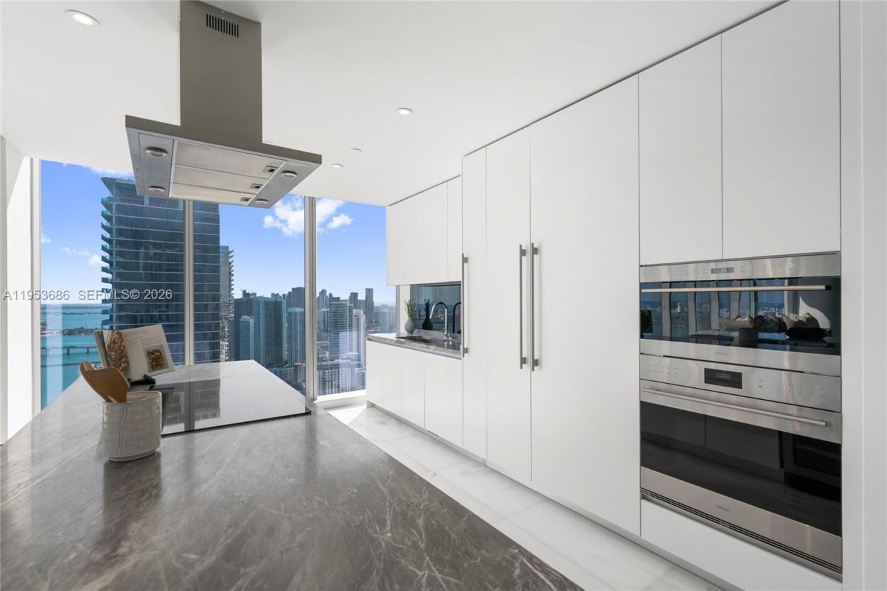 700 NE 26th Ter , Unit 4903, Miami, FL 33137 Photo