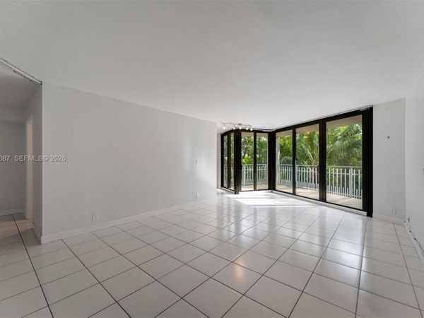 2000 Towerside Ter, Unit 608, Miami, FL 33138