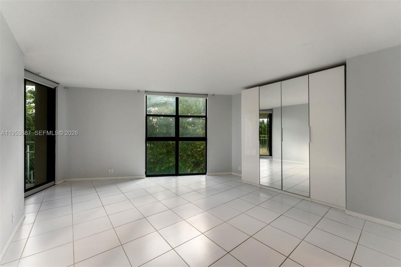 2000 Towerside Ter, Unit 608, Miami, FL 33138 Photo