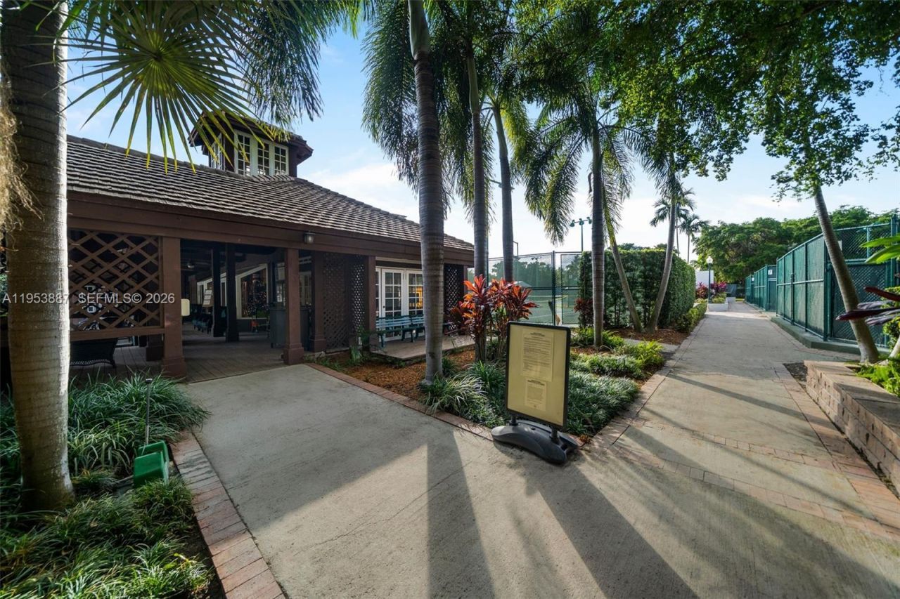 2000 Towerside Ter, Unit 608, Miami, FL 33138 Photo