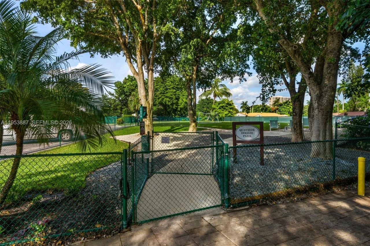 2000 Towerside Ter, Unit 608, Miami, FL 33138 Photo