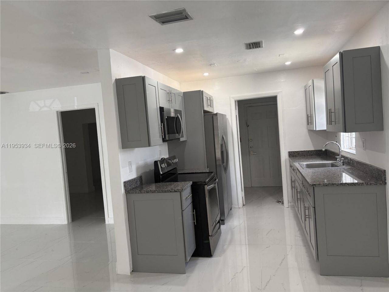 2993 NW 191st Ter, Miami Gardens, FL 33056 Photo