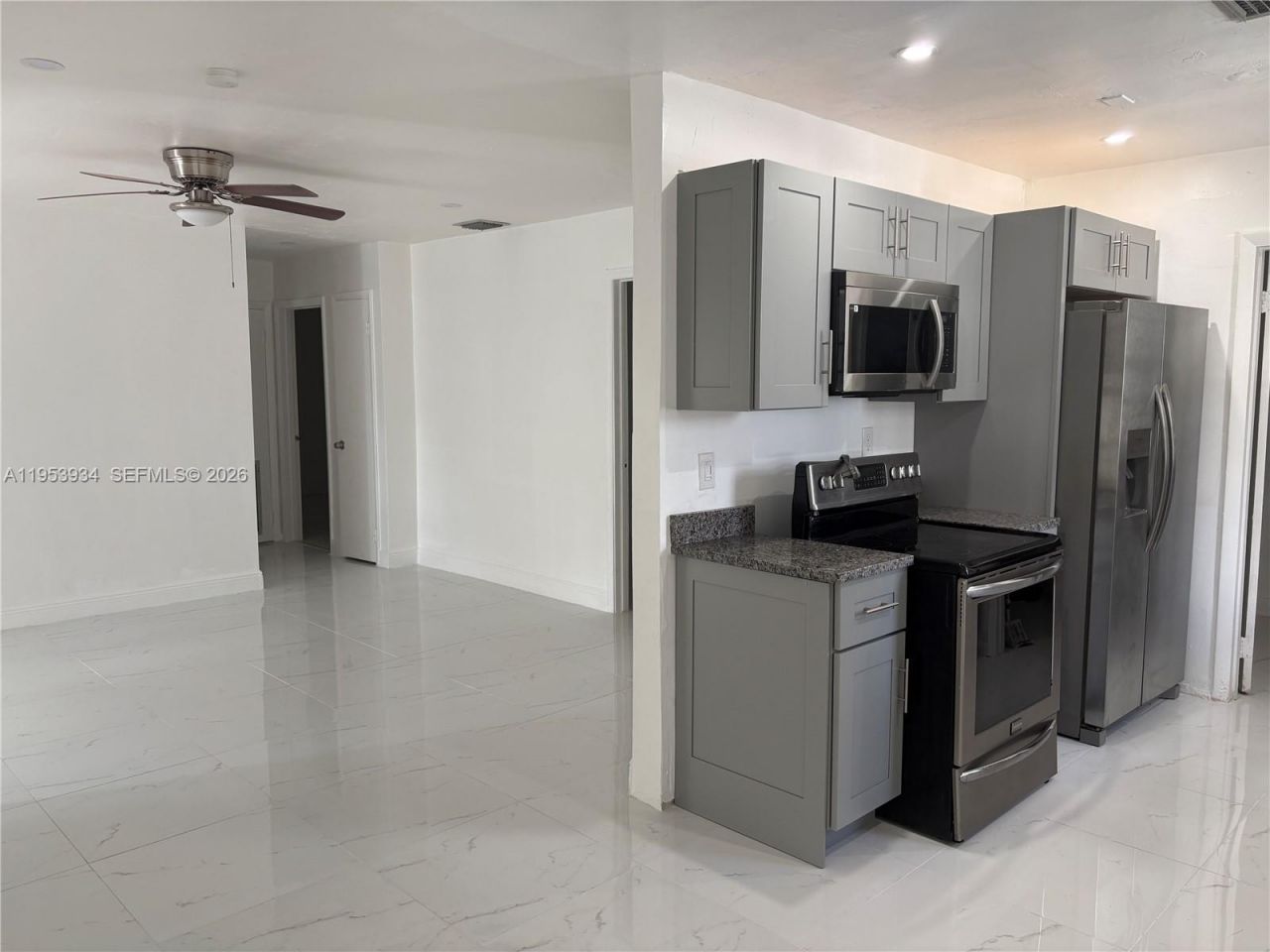 2993 NW 191st Ter, Miami Gardens, FL 33056 Photo