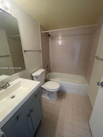 8260 SW 210th St, Unit 320, Cutler Bay, FL 33189 Photo