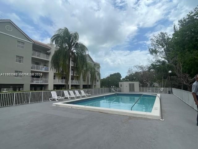 8260 SW 210th St, Unit 320, Cutler Bay, FL 33189 Photo
