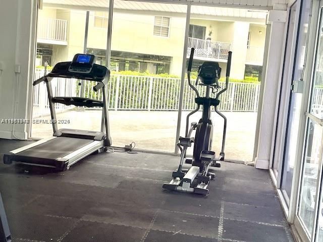 8260 SW 210th St, Unit 320, Cutler Bay, FL 33189 Photo