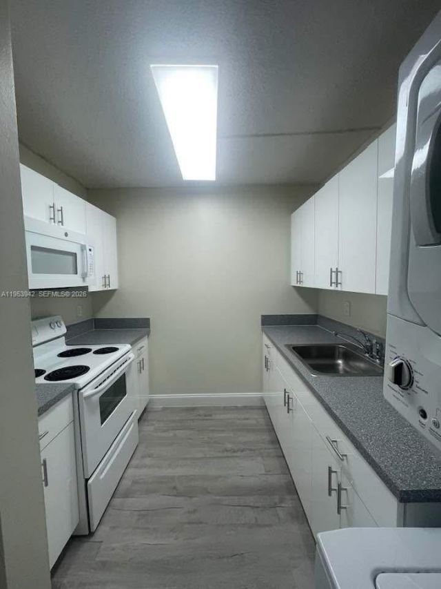8260 SW 210th St, Unit 320, Cutler Bay, FL 33189 Photo
