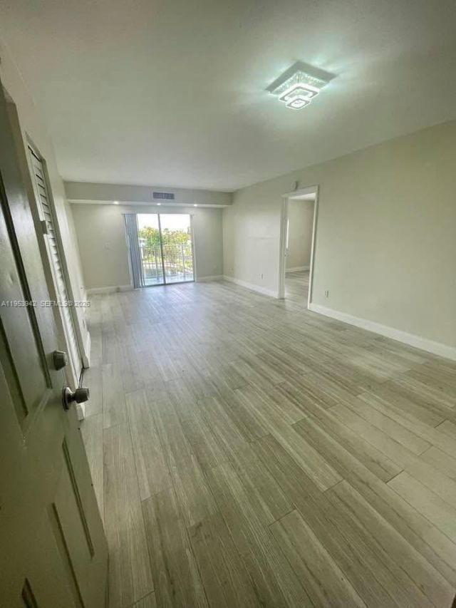 8260 SW 210th St, Unit 320, Cutler Bay, FL 33189 Photo