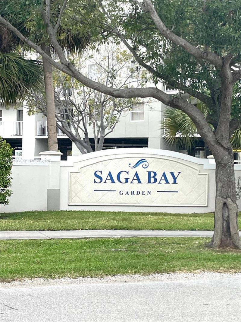 8260 SW 210th St, Unit 320, Cutler Bay, FL 33189 Photo
