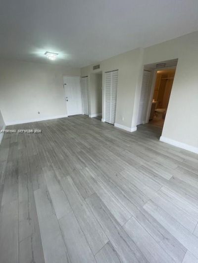 8260 SW 210th St, Unit 320, Cutler Bay, FL 33189 Photo