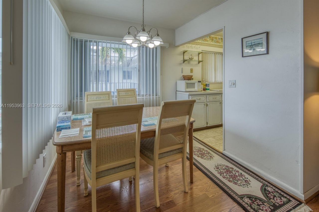 2440 Lake Osborne Dr, Unit 210, Lake Worth, FL 33461 Photo