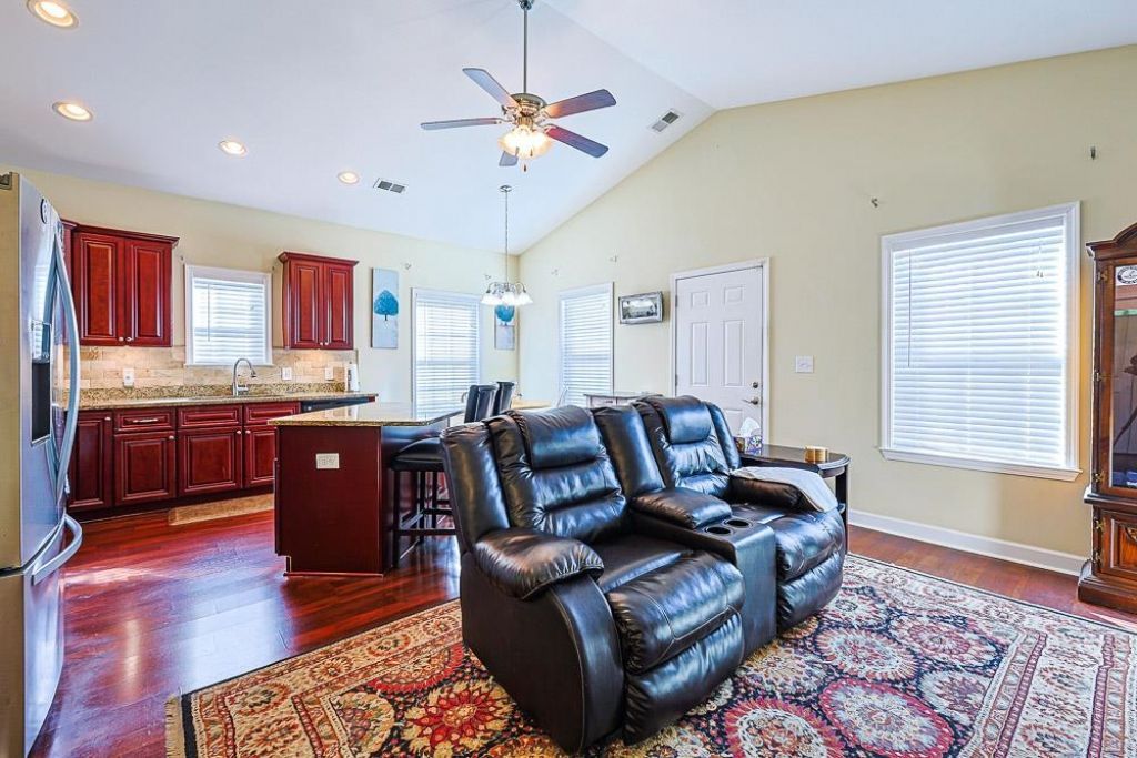 516 Vallecrosia Ct. Photo 2