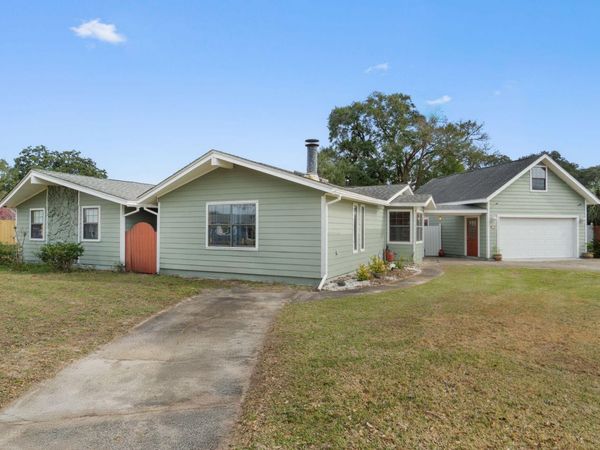 103 SW Cedar Avenue, Fort Walton Beach, FL 32548